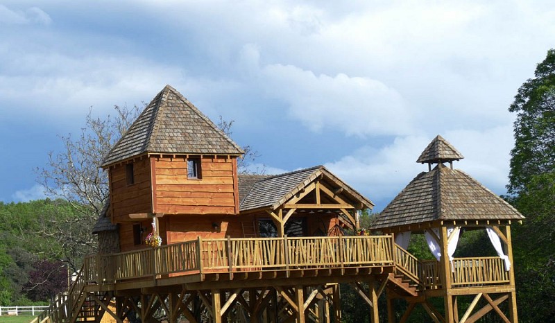 cabanes-perchees-charme-sarlat