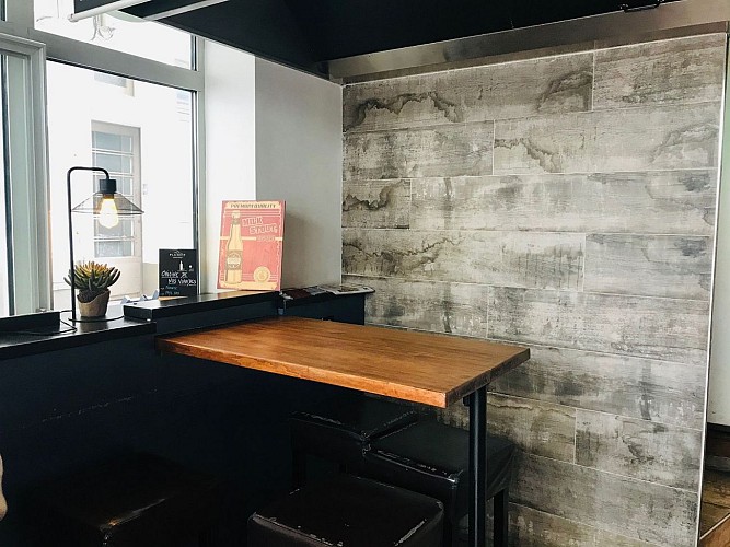 Le-Petit-Coin-Biarritz-salle1-2