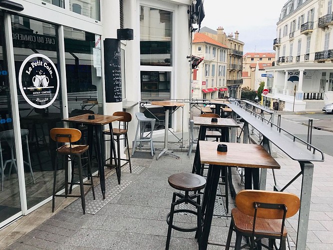 Le-Petit-Coin-Biarritz-terrasse1-2