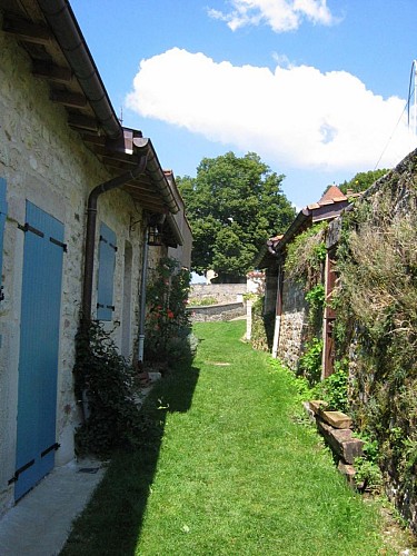 Treffort, ein hoch gelegenes mittelalterliches Dorf