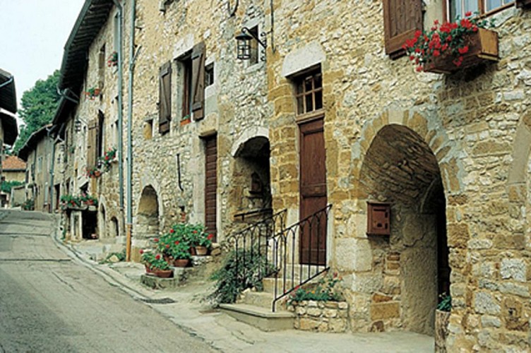 Treffort, medieval hilltop village