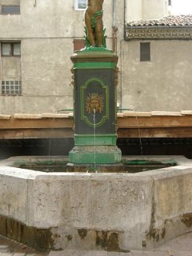 Colonel Payan et fontaine de la République