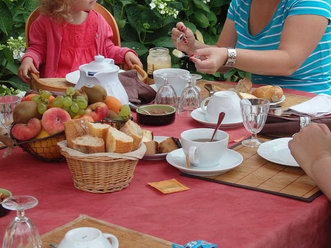 CHAMBRES D'HÔTES LE TILLEUL