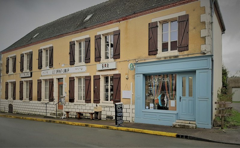 Cernoy en Berry-Restaurant Le Saint-Loup-Façade