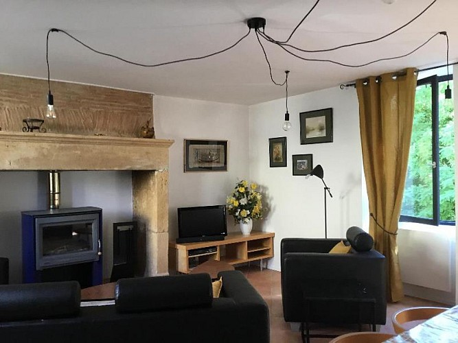 107-aurocdebourzac-bnb1-HLOAQU024V50FCRX-size2048