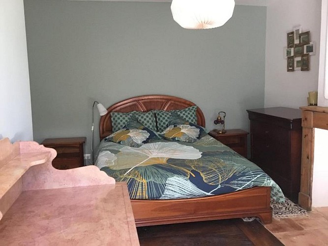 114-aurocdebourzac-bnb1-HLOAQU024V50FCRX-size2048