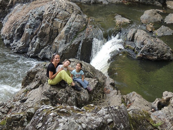Photo-gorge-de-l-auvezere