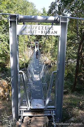 Passerelle Gorge de l'Auvézère