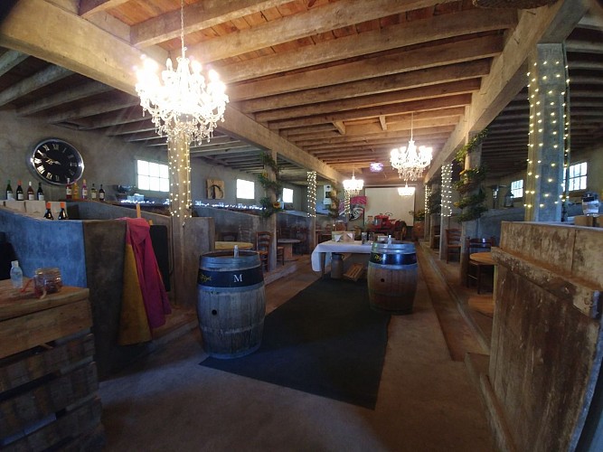 2020-HONT-Domaine de Marquestau-grange salle de réception ©OT Landes d'Armagnac-EC