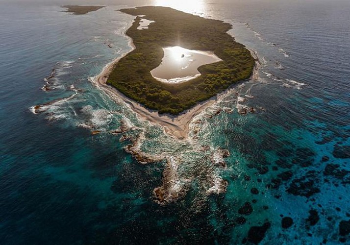 Croisière d'une journée en catamaran aux îles de Petite Terre - Au départ de Saint-François