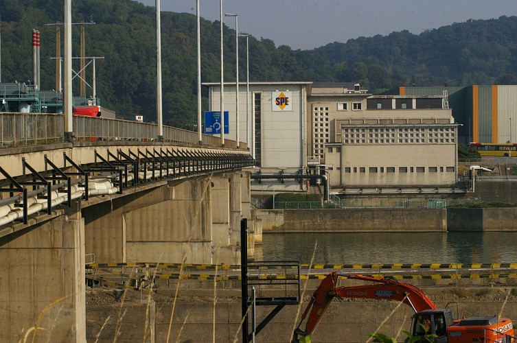 Le Pont-barrage / L'écluse de Flémalle