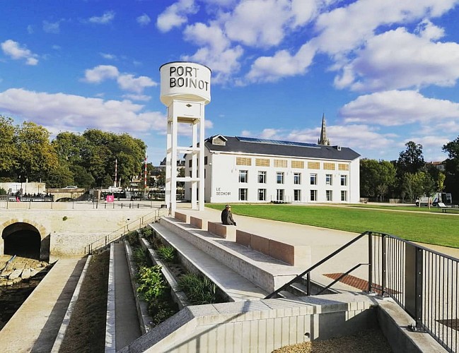 ANCIEN CHATEAU D'EAU