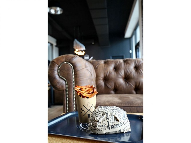 TS2020--artisan-burger-3