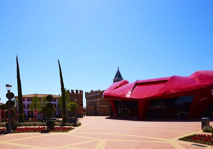 Biglietto Parc PortAventura e Ferrari Land - viaggio da Barcellona incluso - 1 giornata