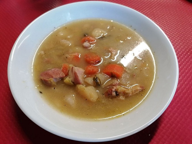 Thèze chez julien garbure credit tourisme nord bearn fev 2023 (2) 1440x1080