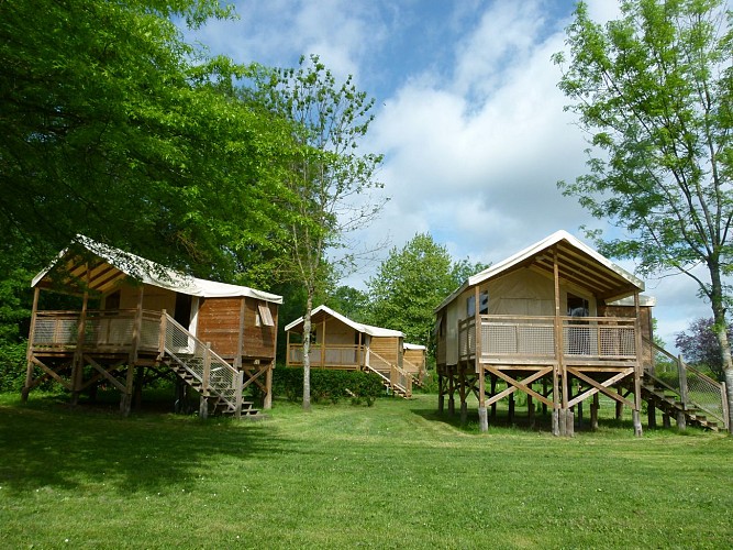 Bivouac sur pilotis du camping Les Plages de la Loire