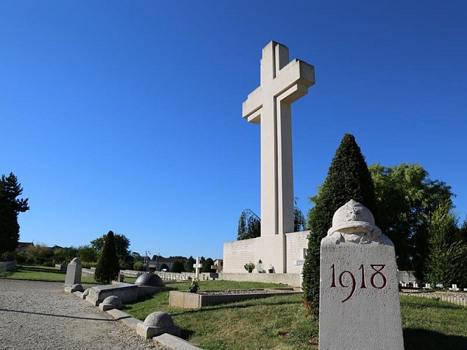 NECROPOLE NATIONALE DU FAUBOURG PAVE