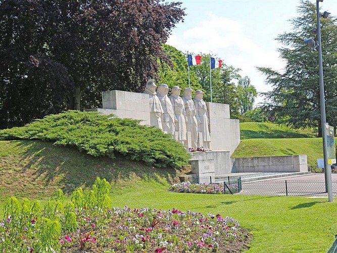 WAR MEMORIAL OF THE CITIZENS OF VERDUN WHO DIED IN BOTH WORLD WARS