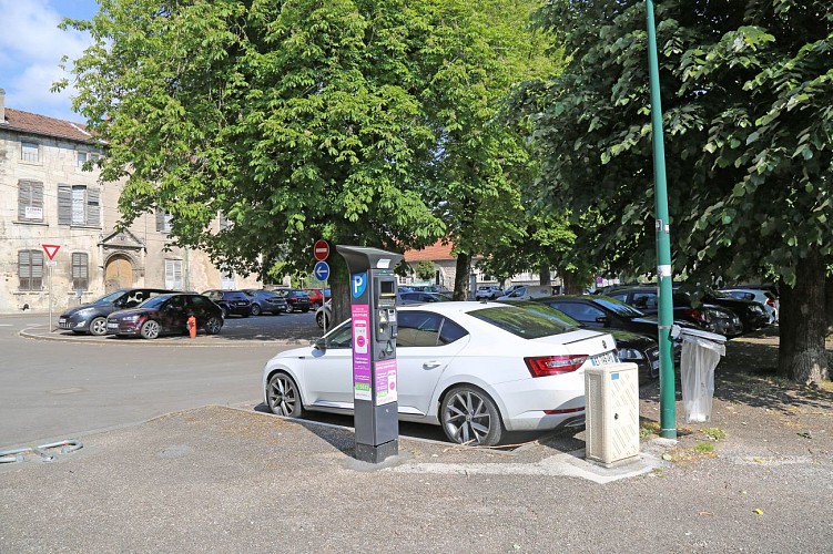 PARKPLATZ DER BEFREIUNG