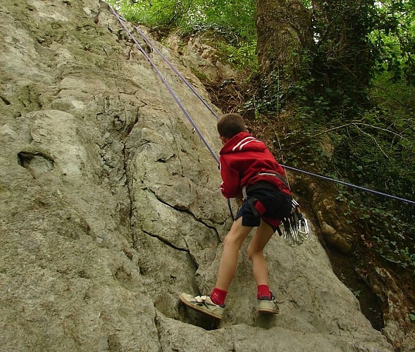 Esquit-rocher-ecole-IV--LEES-ATHAS---ISERN-Odile----DI