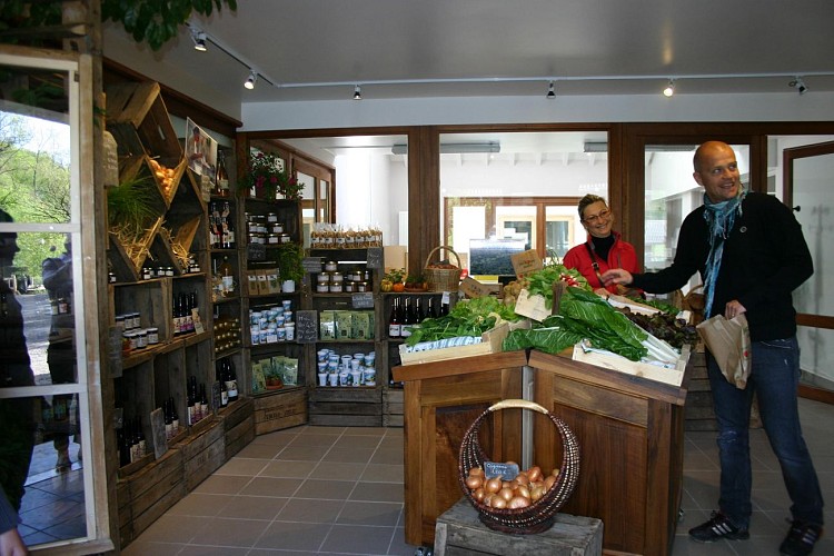 Eco-shop at the 'Ferme de Chosal'