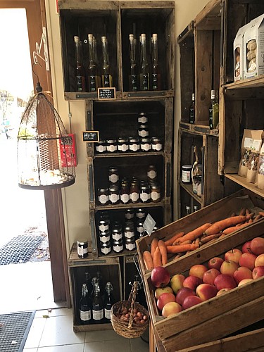 Eco-negozio alla fattoria Chosal