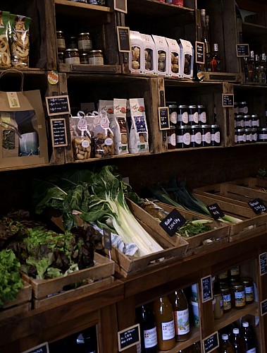 Eco-negozio alla fattoria Chosal