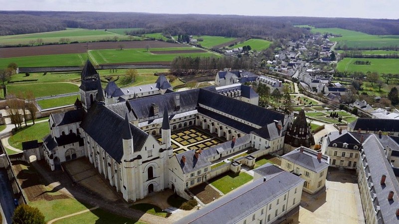 Abbaye et village de Fontevraud