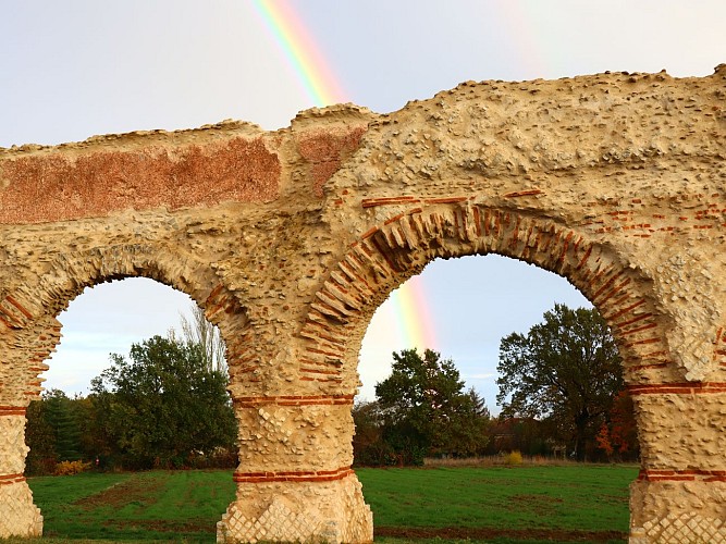 Aqueduc du Gier - Site du Plat de l'Air (roman aqueduct)