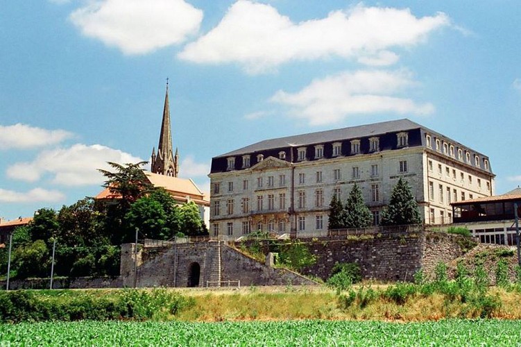 Château Aiguillon2.jpg