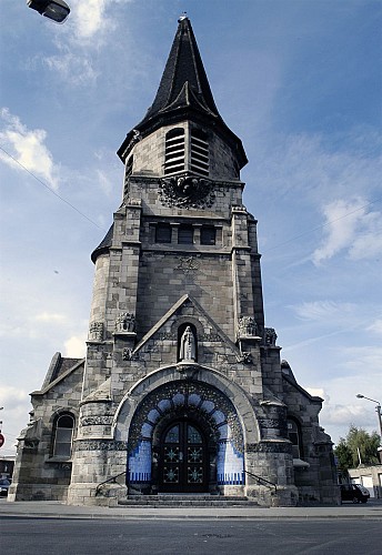 l'église Sainte-Thérèse de l'Enfant Jésus