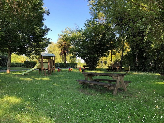 Aire-jeux-moulin-du-duellas