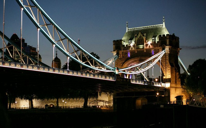 Friday Night Jazz Cruise on Thames River with 3 Course Meal & Wine