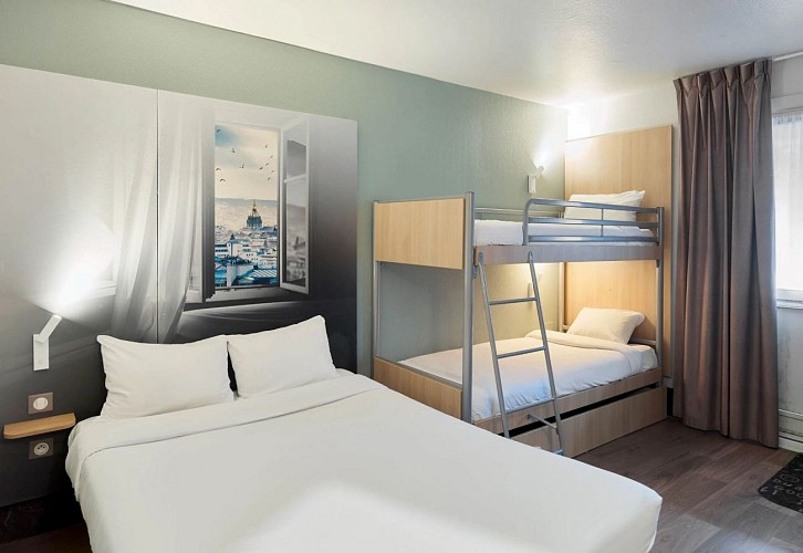 Hôtel B&B Brétigny-sur-Orge**