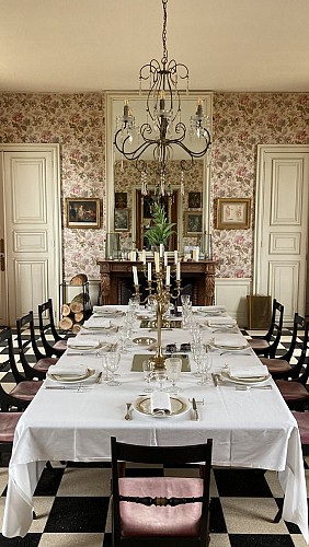 salle à manger hôtes 