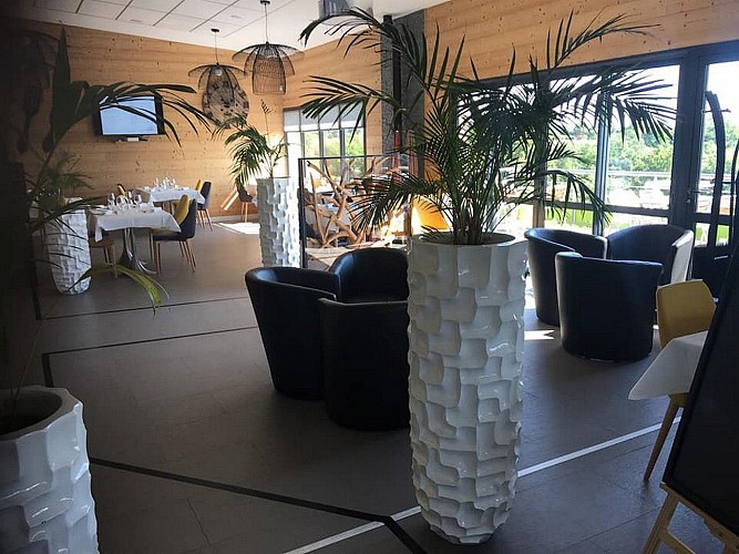 bressuire-restaurant-le-cygne-intérieur-salle