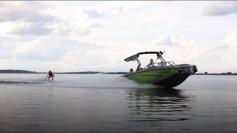 FunCenter - Bouées tractées / Ski / Wakeboard
