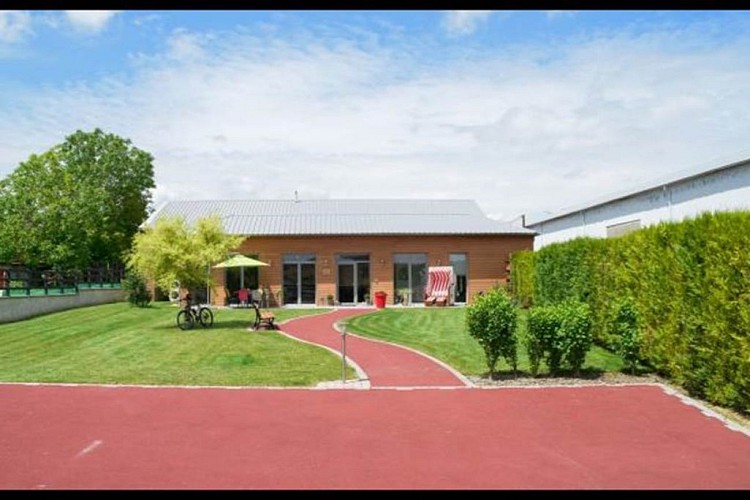 Le Terrier Ensoleillé, maison exposée plein sud avec piscine intérieure, salle de fitness et sauna - Ménil-Lépinois - Ardennes