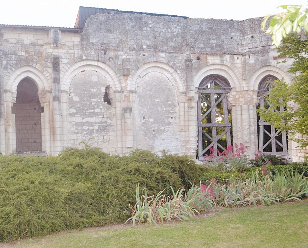 02-Le Prieuré Saint-Jean