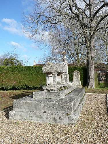 Cénotaphe de Jean Chandos