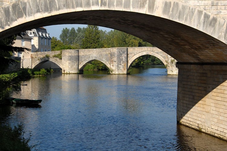 Vieux Pont de Saint-Germain et Saint-Savin
