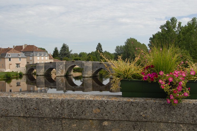 Vieux pont - St Savin et St Germain