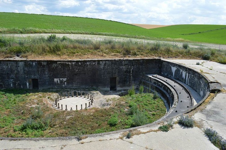 Site des vestiges du canon de marine allemand
