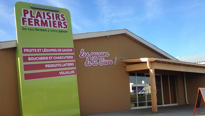 13582102_250748835305291_786899386386575435_o