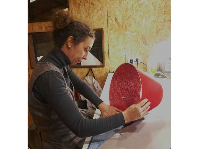 Marie-Pierre Dupérier, tapissier/abat-jouriste