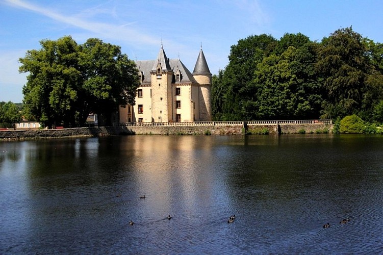 Château de Nieul et son parc