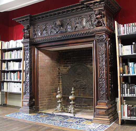 NIEUL Château cheminée  © CBC