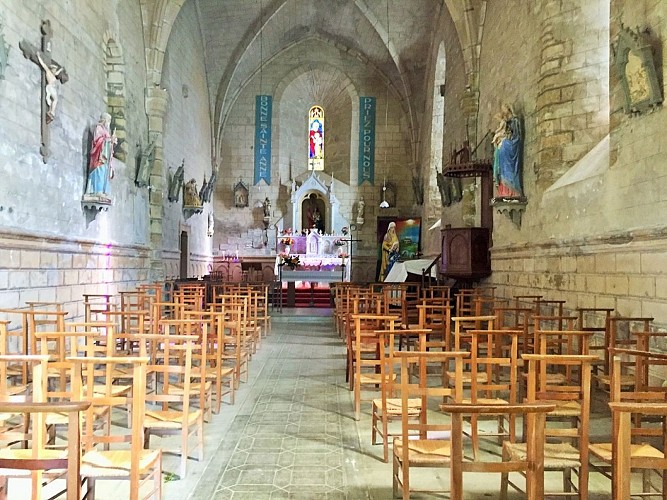 Eglises de Ste Anne St Priest
