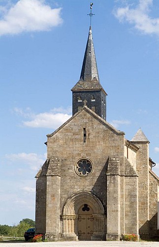 Kirche "Eglise de Saint Fiel"