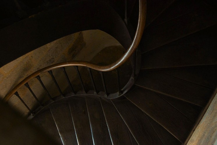 Escalier église Saint-Croix